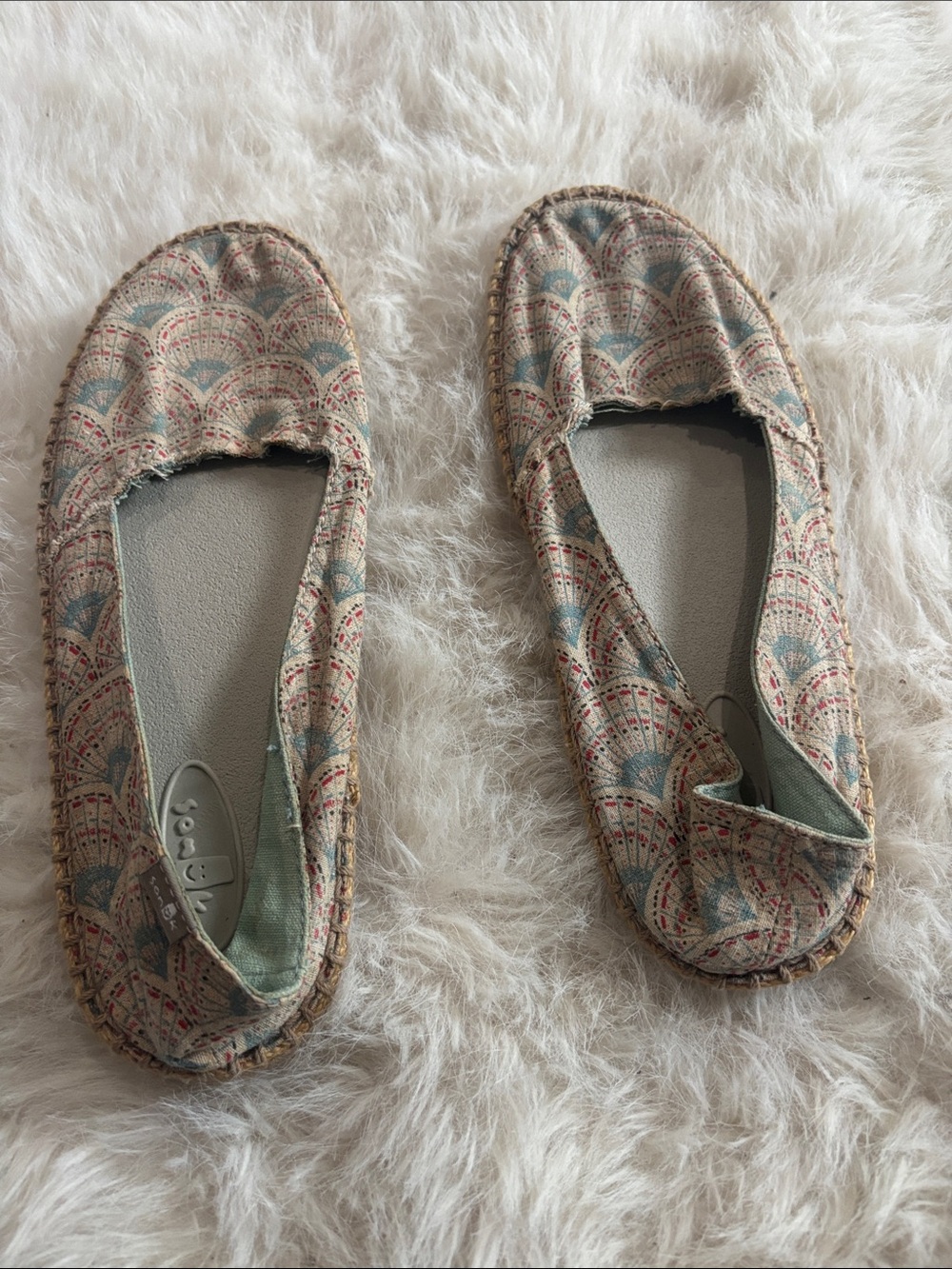 Sanuks Women's Slip-On Espadrilles in Cream and Teal Pattern